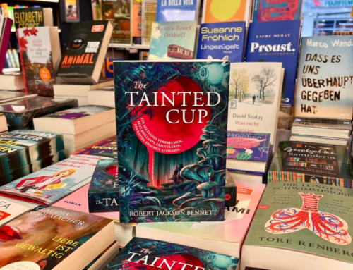 Pia Patt im WDR 2: „The Tainted Cup“ von Robert Jackson Bennett